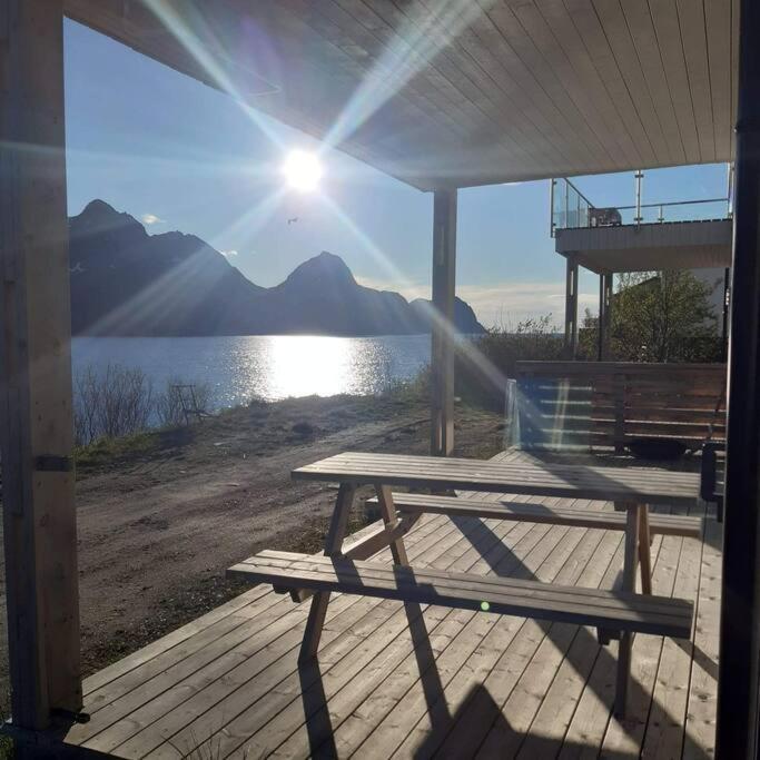 Tofta Senja, Husoy I Senja. Leilighet Med Utsikt Over Fjord Og Fjell מראה חיצוני תמונה